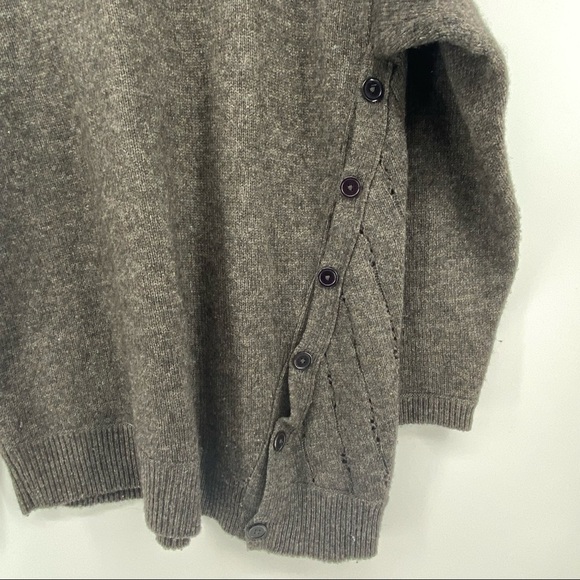 Vince Sz Large Charcoal Grey Cashmere Button Back Sweater - Picture 5 of 8